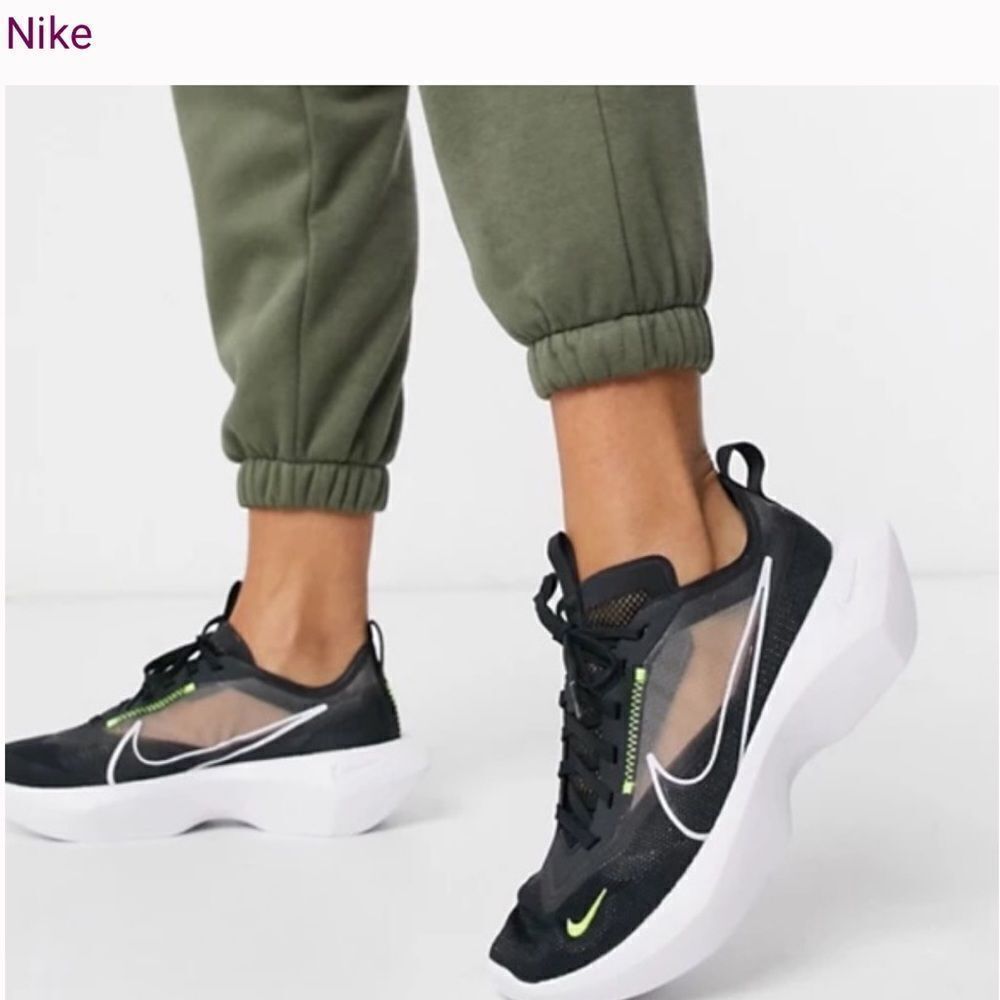 Nike Womens Vista Lite Running Trainers Sneakers